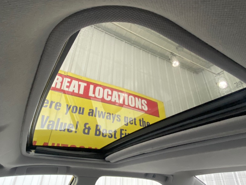 Toyota Camry Hybrid LE 2012