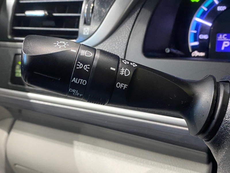 Toyota Camry Hybrid LE 2012