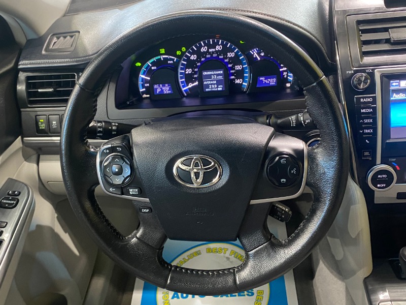 Toyota Camry Hybrid LE 2012