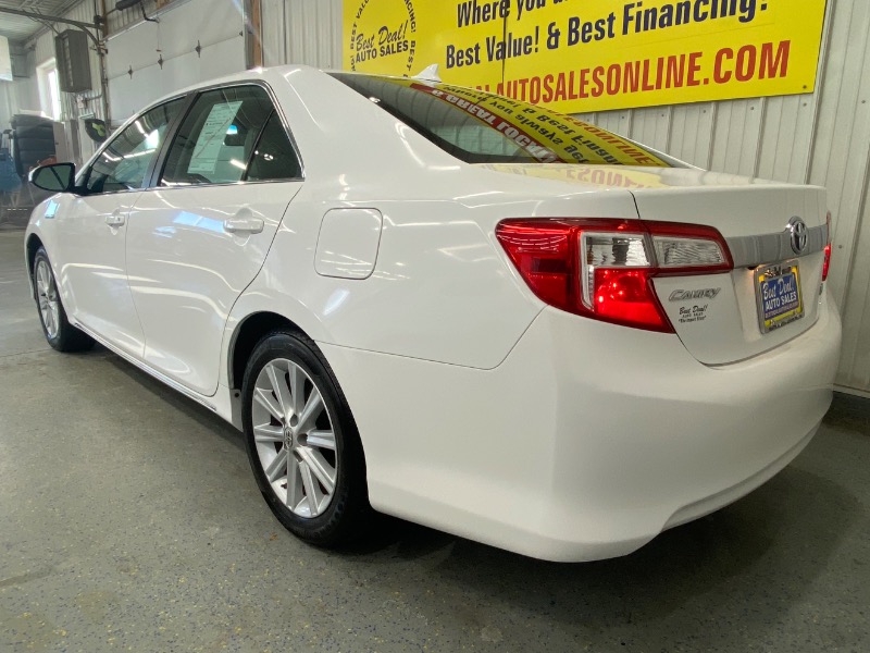 Toyota Camry Hybrid LE 2012