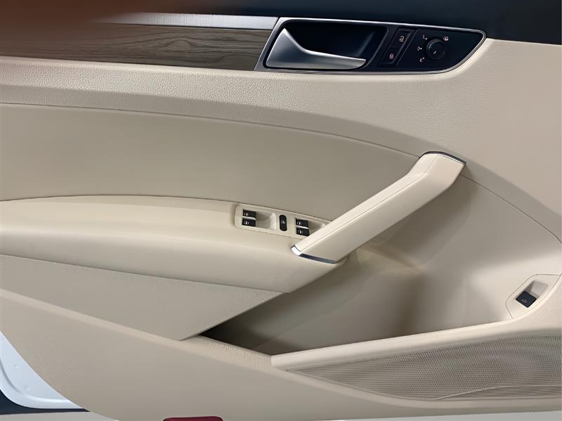 Volkswagen Passat SE 2018