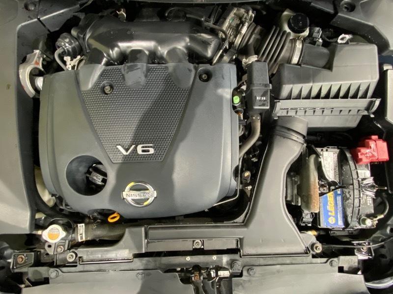 Nissan Maxima SV 2010