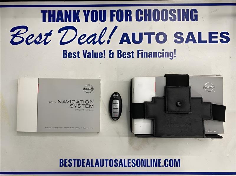 Nissan Maxima SV 2010