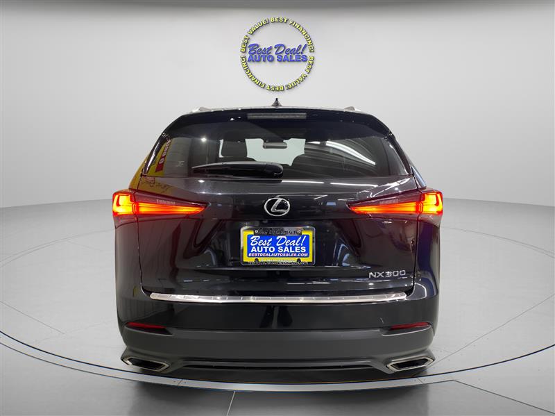 Lexus NX 300 Base AWD 2019