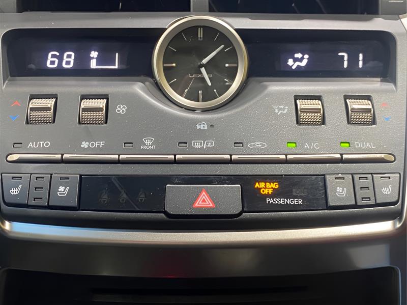 Lexus NX 300 Base AWD 2019