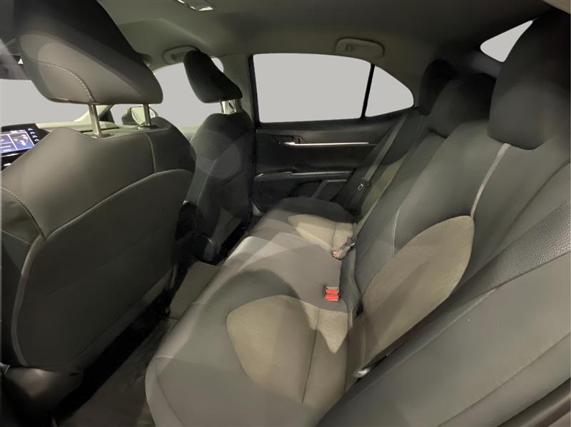 Toyota Camry Hybrid LE 2022