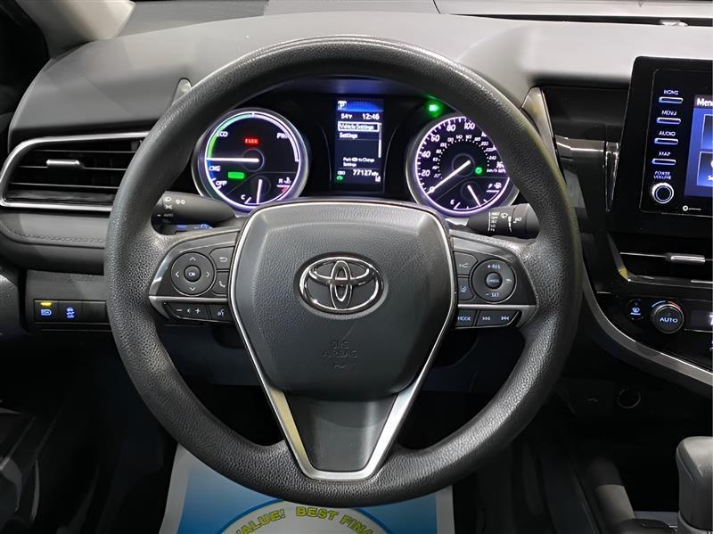 Toyota Camry Hybrid LE 2022
