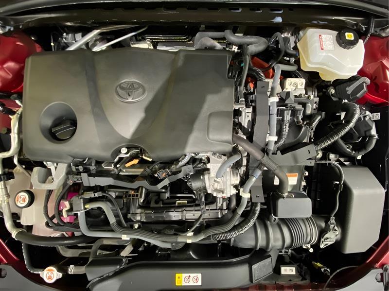 Toyota Camry Hybrid LE 2022