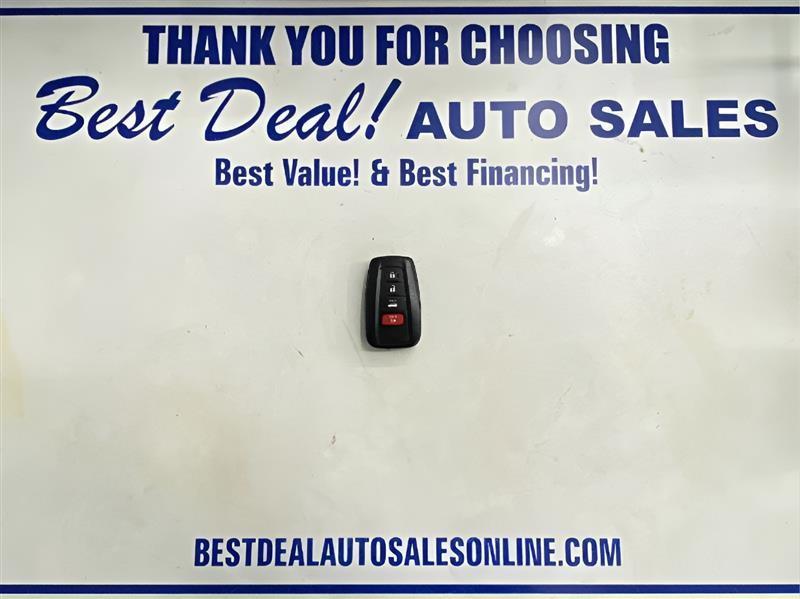 Toyota Camry Hybrid LE 2022