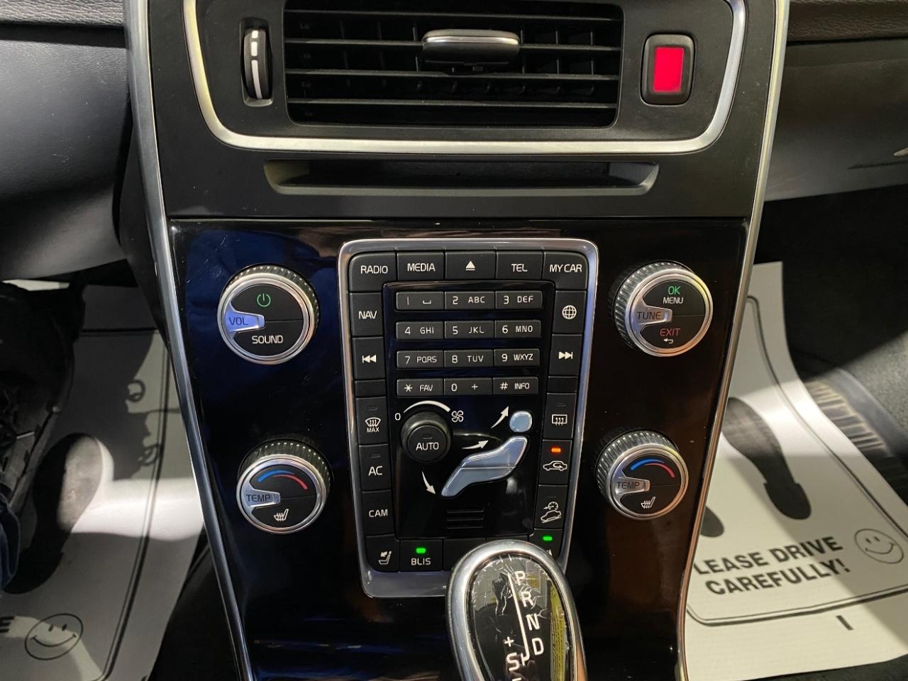 Volvo V60 Cross Country T5 Premier 2015