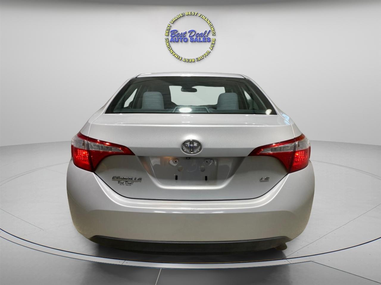 Toyota Corolla 4dr Sdn LE Auto 2015