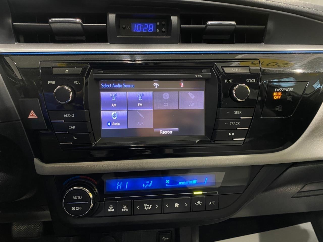 Toyota Corolla 4dr Sdn LE Auto 2015