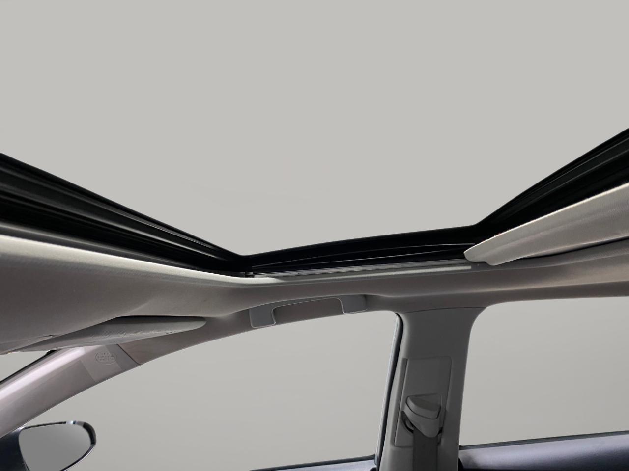 Toyota Corolla 4dr Sdn LE Auto 2015