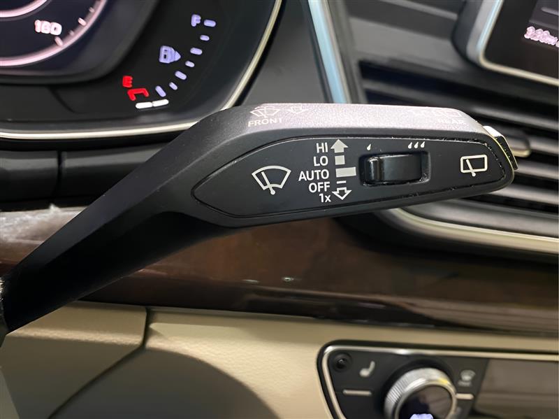 Audi Q5 2.0T Premium Plus quattro 2018