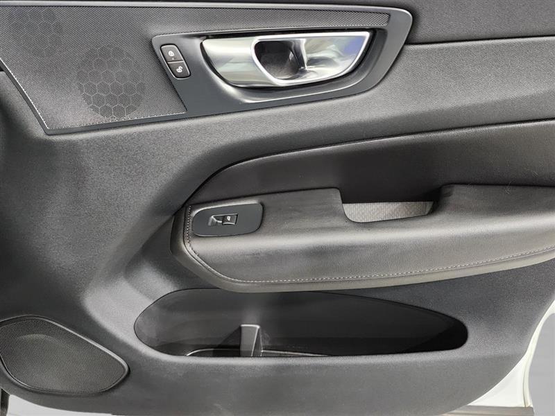 Volvo XC60  2023