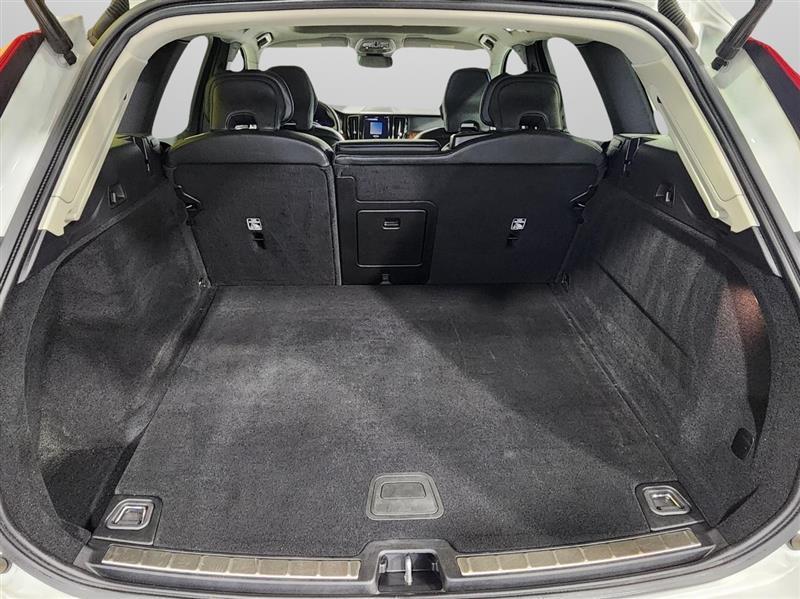 Volvo XC60  2023
