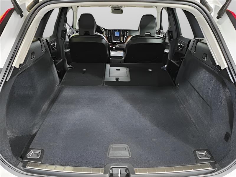 Volvo XC60  2023