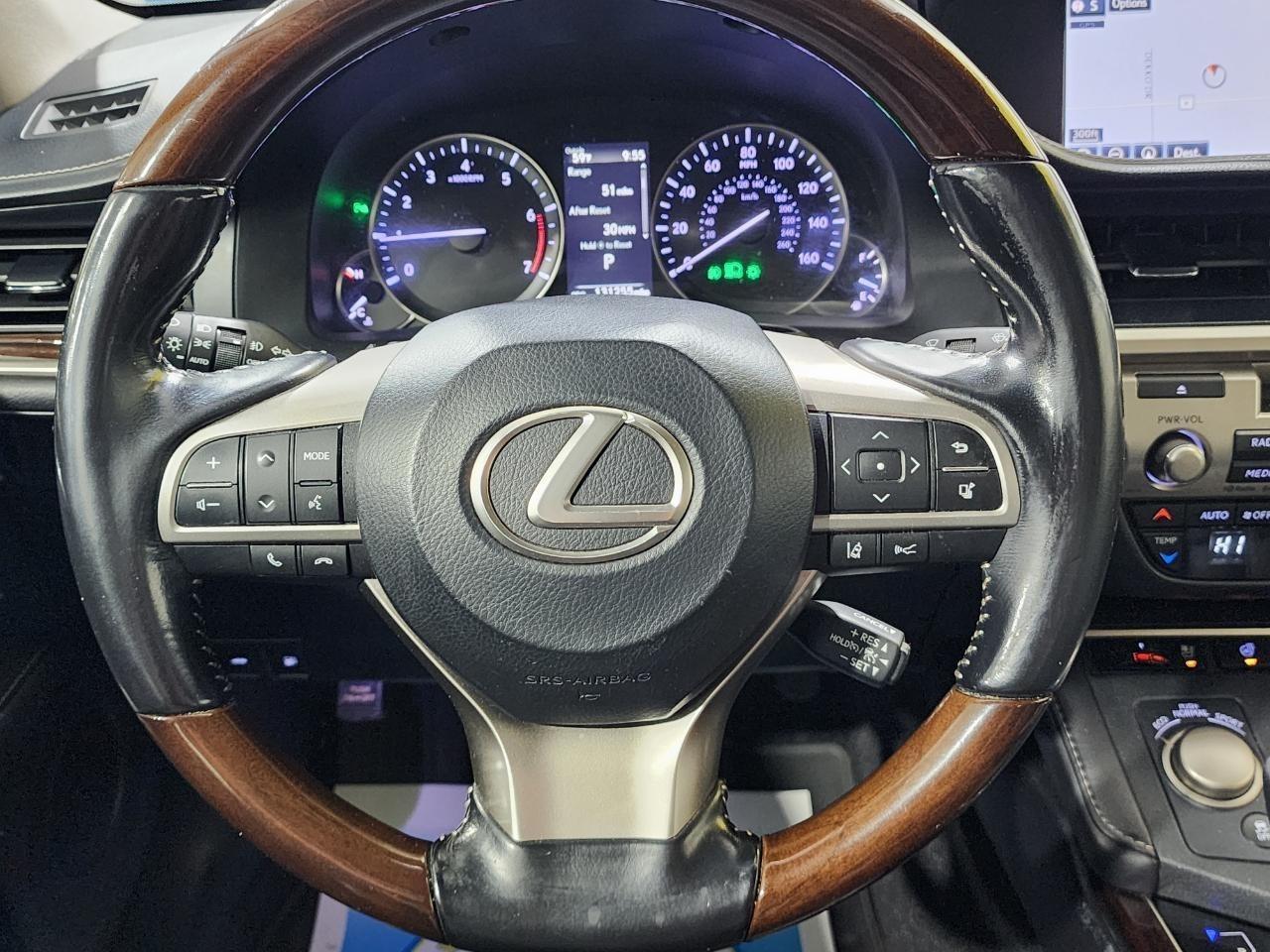 Lexus ES 350 Sedan 2016