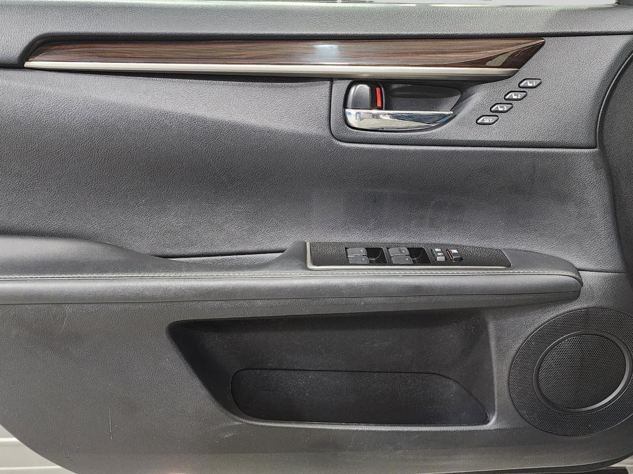 Lexus ES 350 Sedan 2016