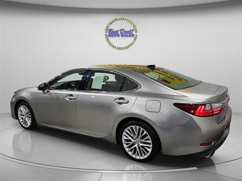 Lexus ES 350 Sedan 2016