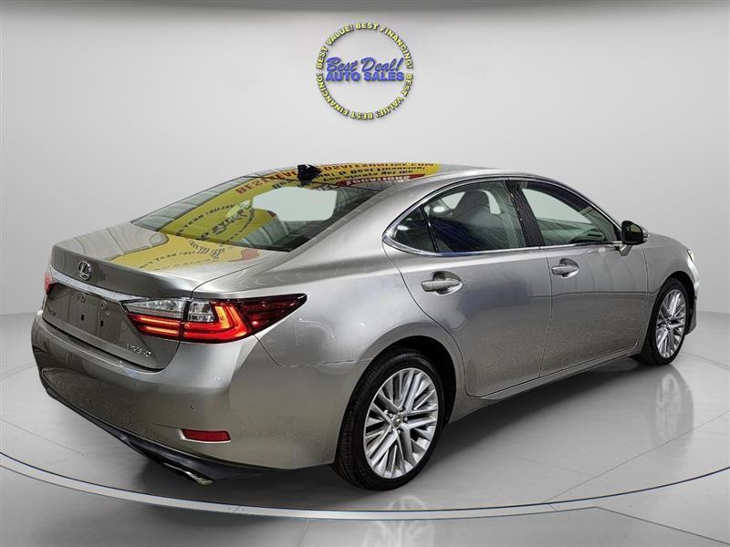 Lexus ES 350 Sedan 2016