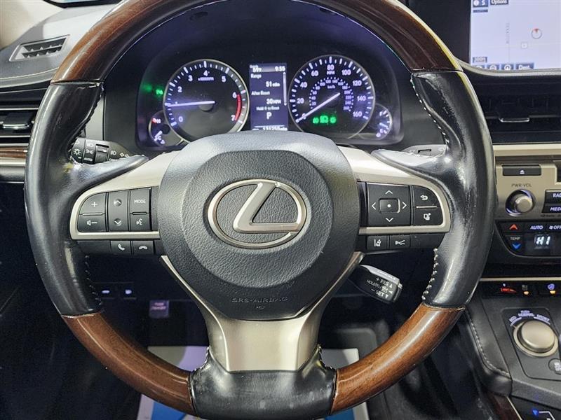 Lexus ES 350 Sedan 2016