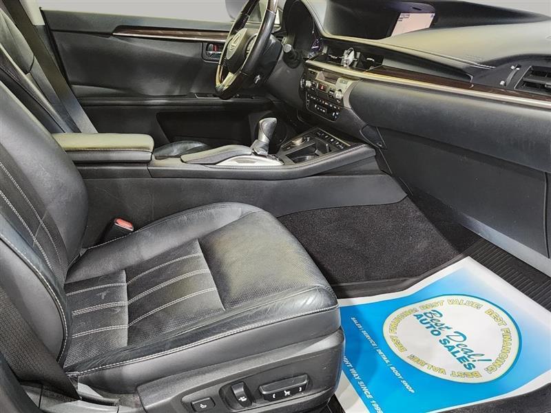 Lexus ES 350 Sedan 2016