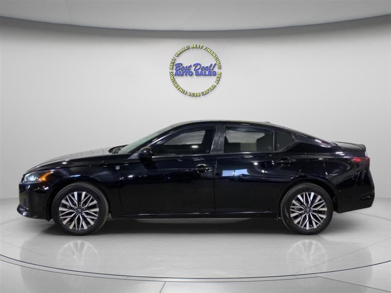 Nissan Altima 2.5 SV AWD 2023