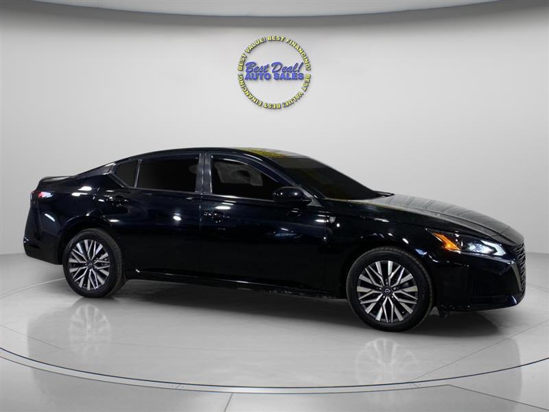 Nissan Altima 2.5 SV AWD 2023