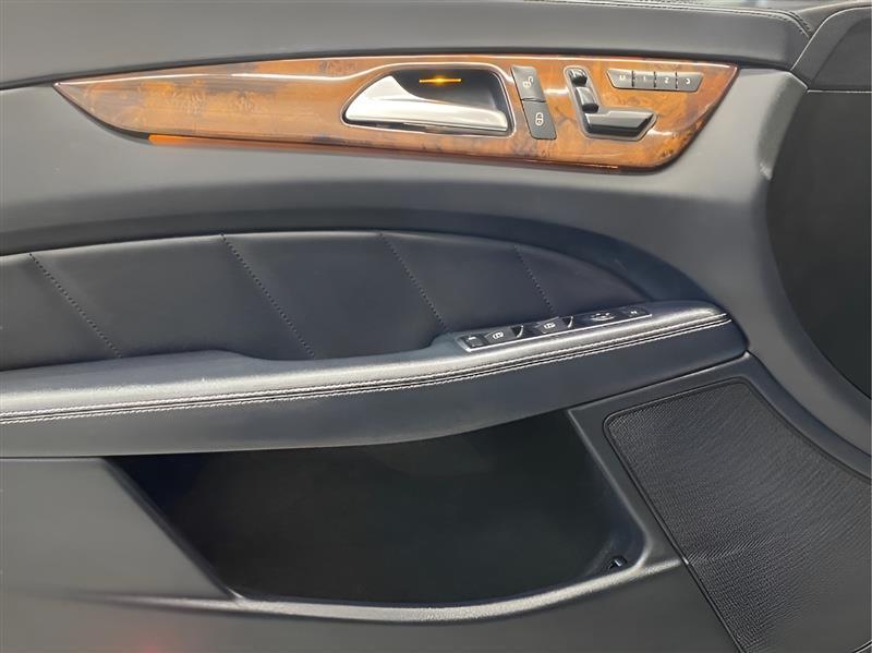 Mercedes-Benz CLS-Class CLS550 4MATIC 2014