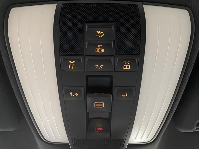 Mercedes-Benz CLS-Class CLS550 4MATIC 2014