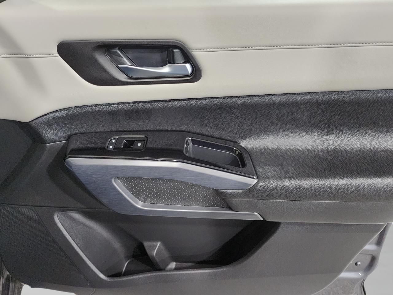 Nissan Pathfinder  2024