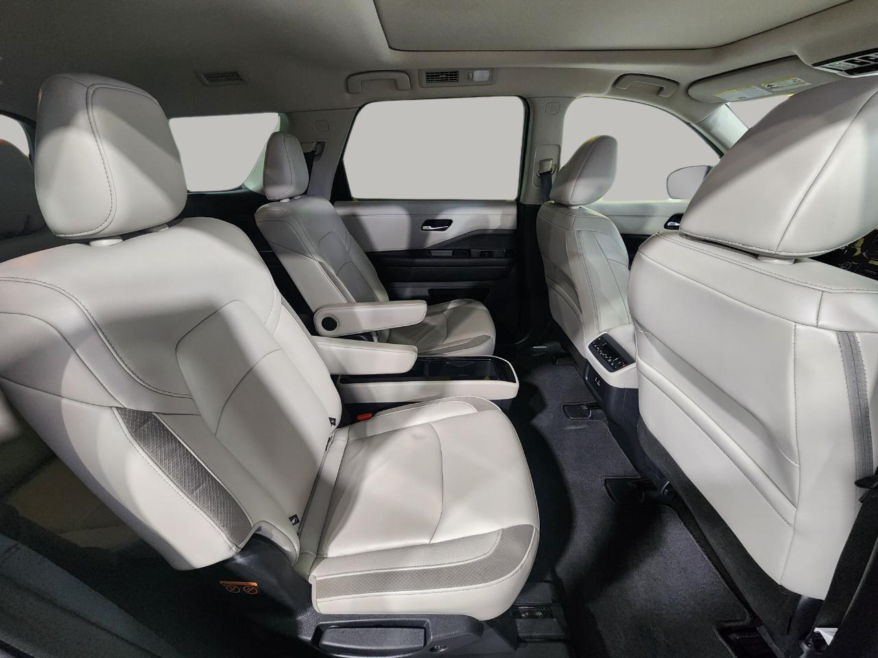 Nissan Pathfinder  2024