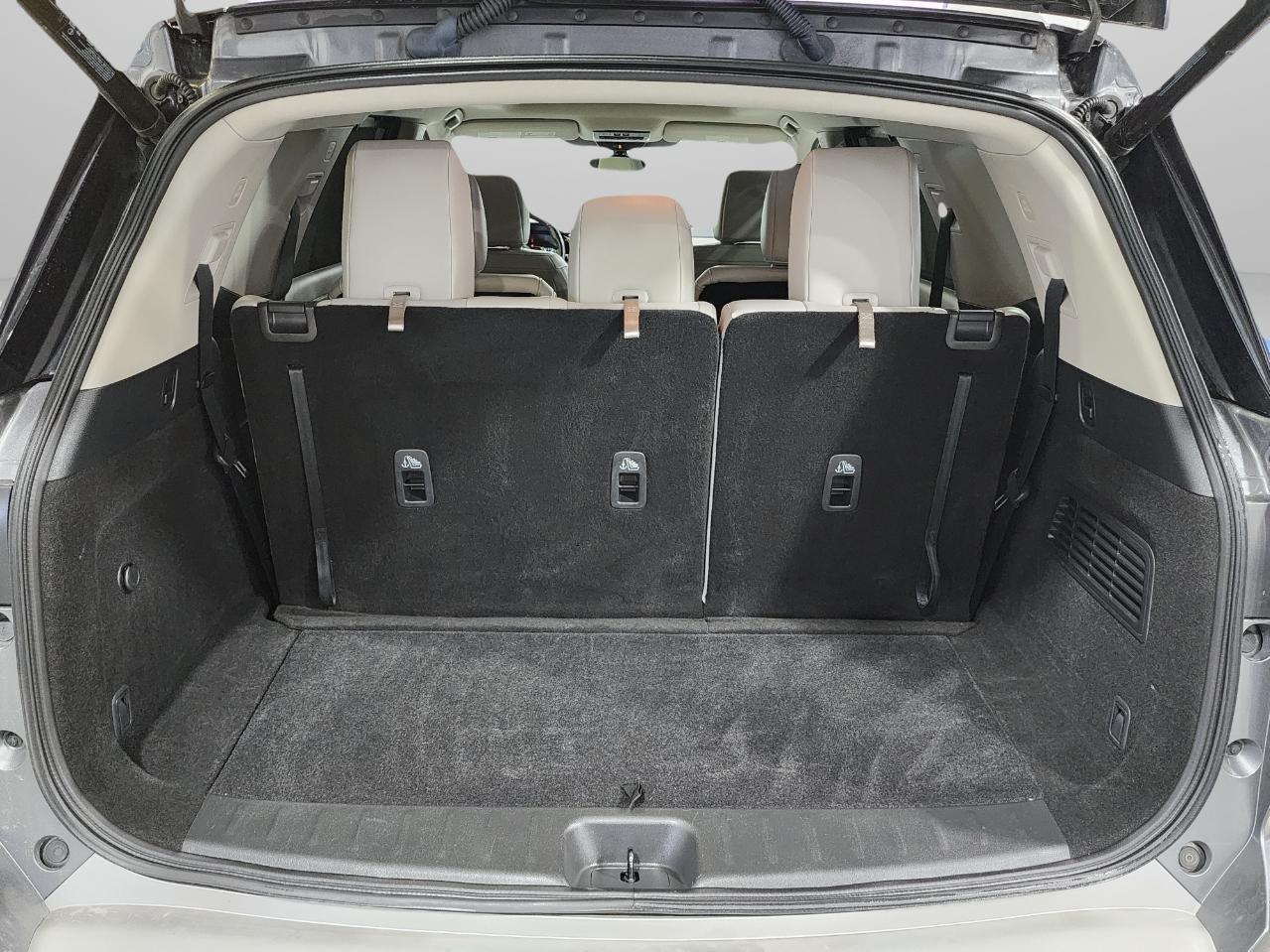 Nissan Pathfinder  2024