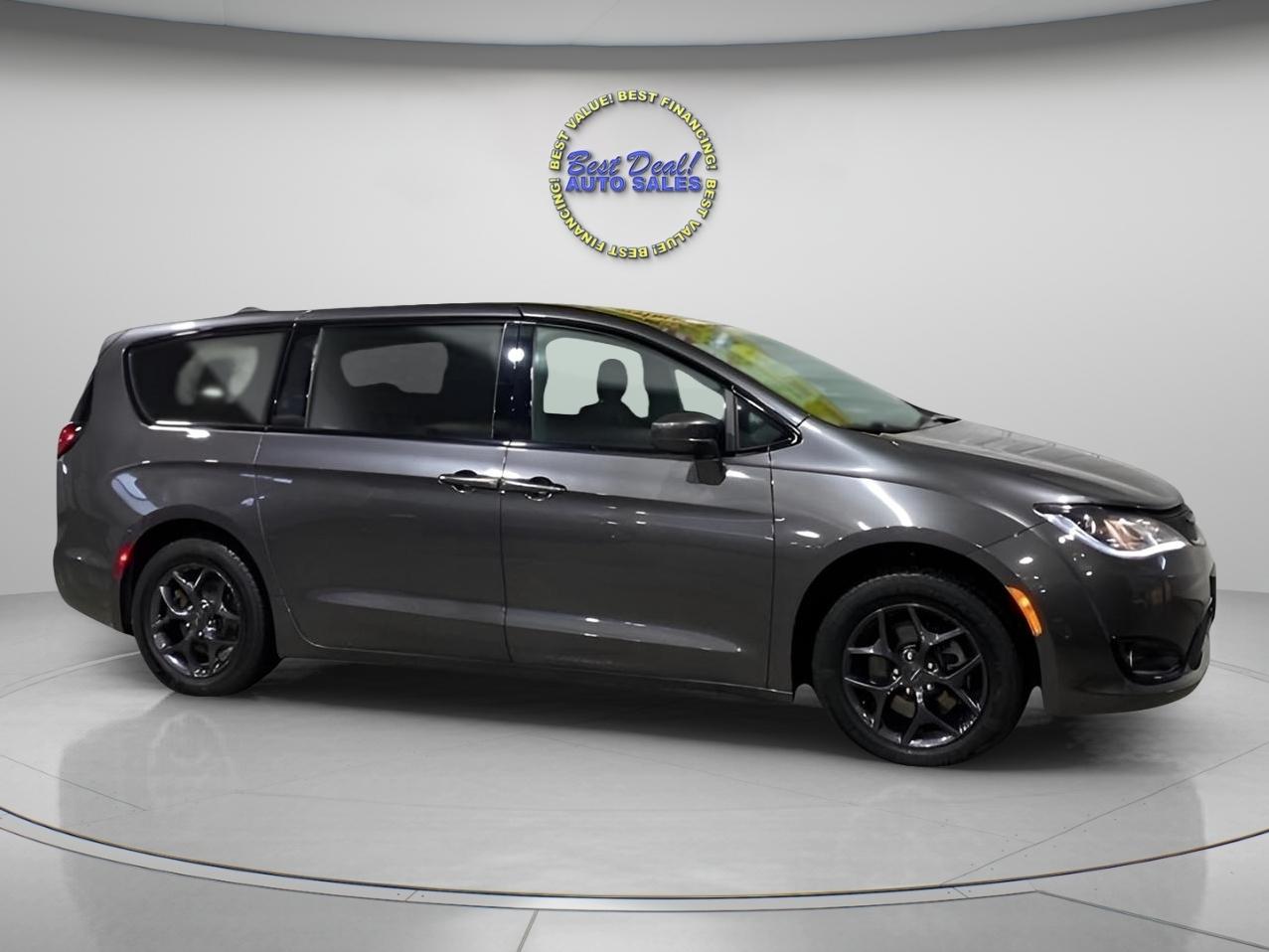 Chrysler Pacifica Touring Plus 2018