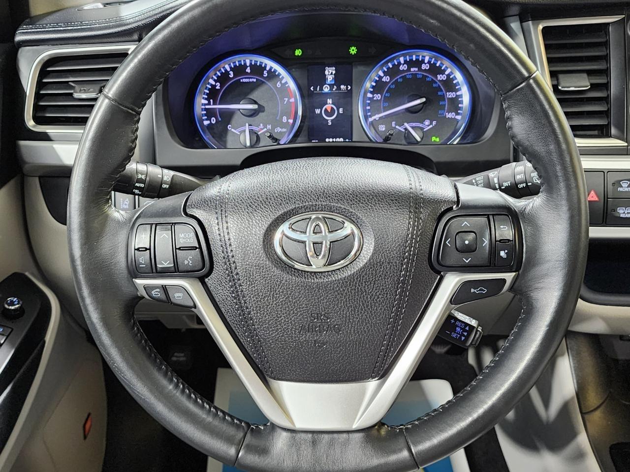 Toyota Highlander  2015