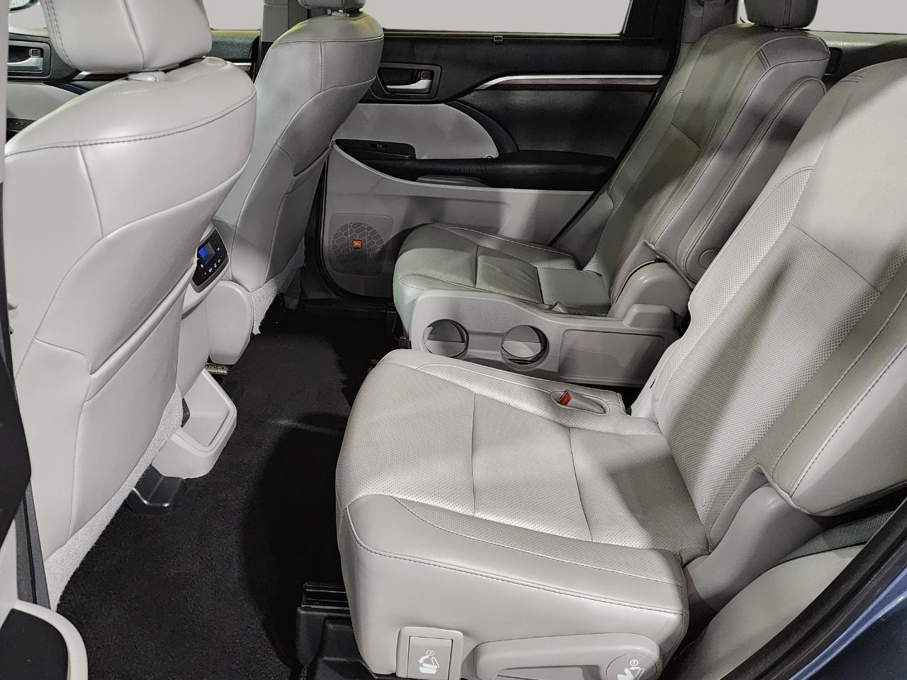 Toyota Highlander  2015