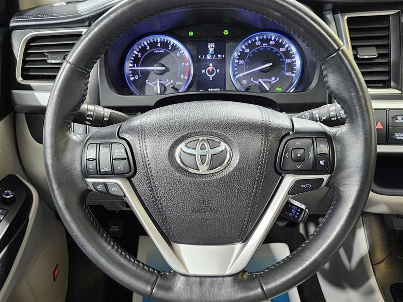Toyota Highlander  2015