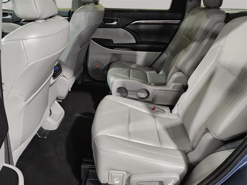 Toyota Highlander  2015