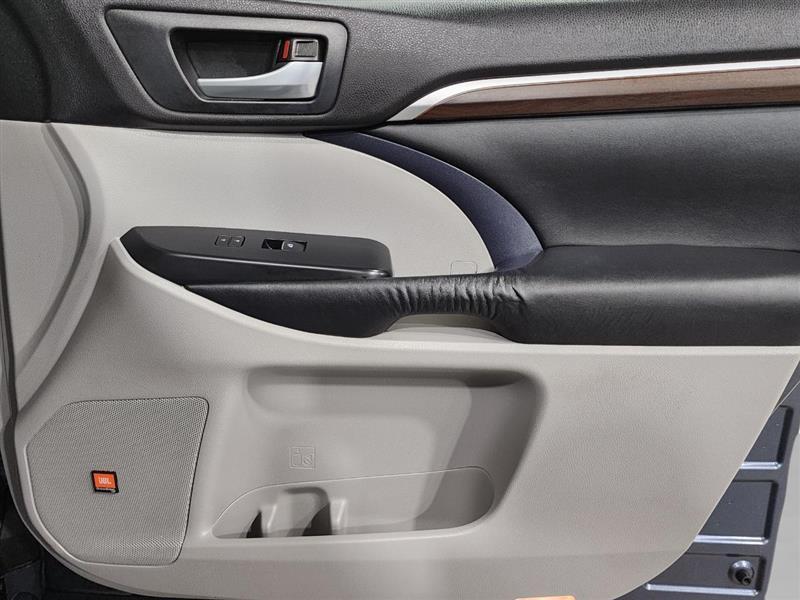 Toyota Highlander  2015