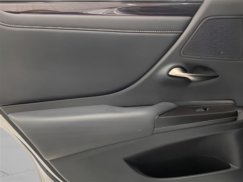 Lexus ES 350 Luxury 2019