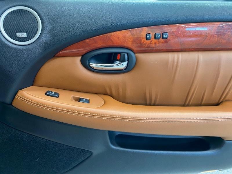 Lexus SC 430 Convertible 2005