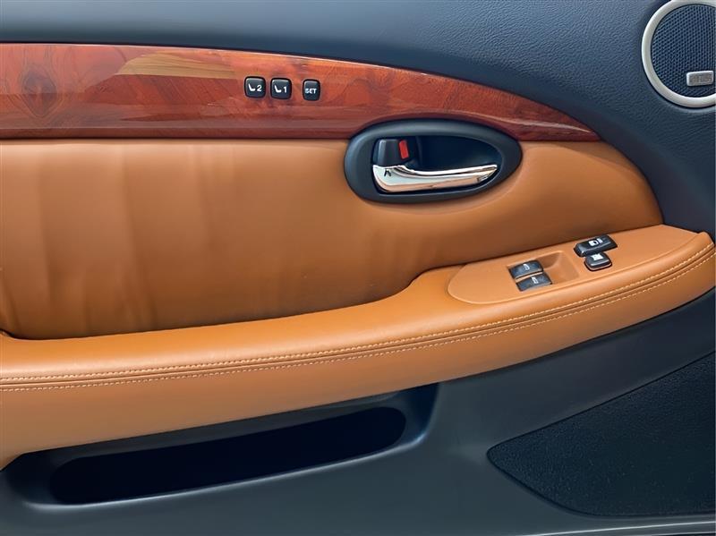 Lexus SC 430 Convertible 2005