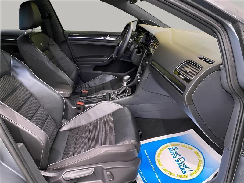 Volkswagen Golf R DCS and Navigation 7A 2018