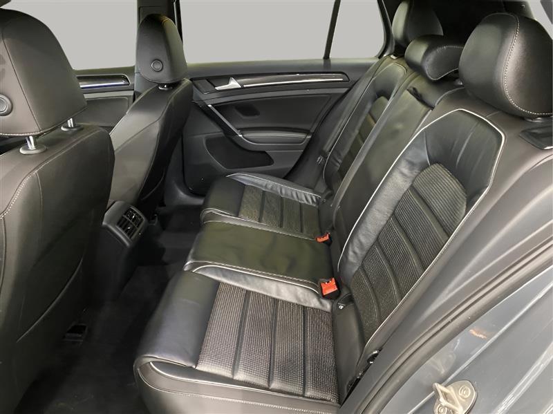 Volkswagen Golf R DCS and Navigation 7A 2018