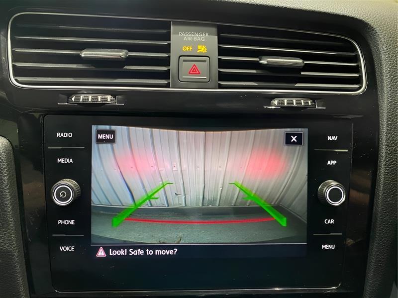 Volkswagen Golf R DCS and Navigation 7A 2018