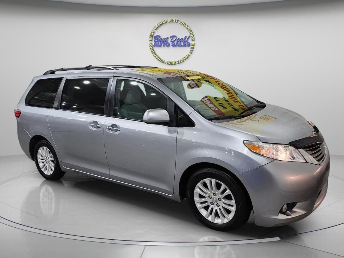 Toyota Sienna  2017