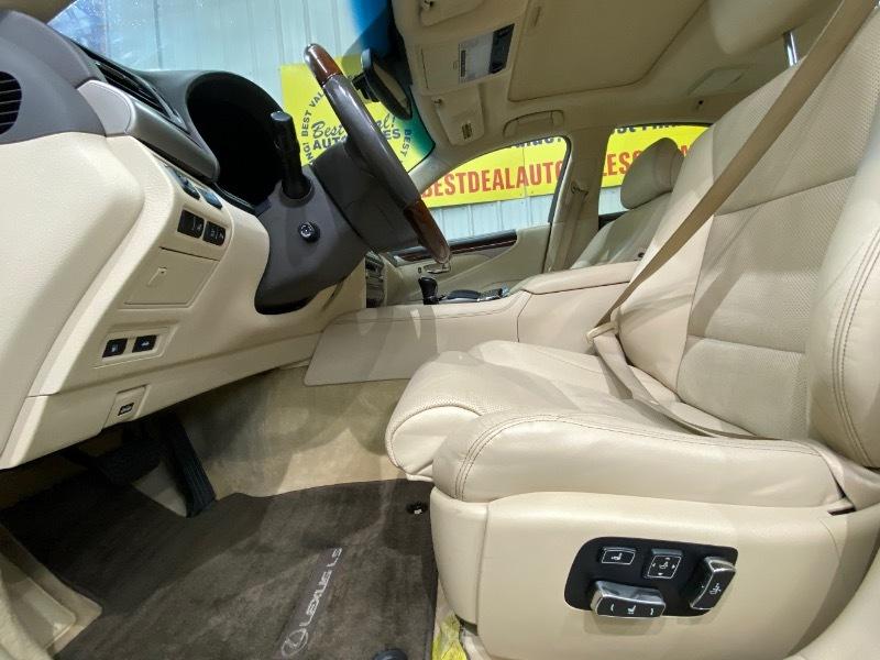 Lexus LS 460 Luxury Sedan AWD 2013