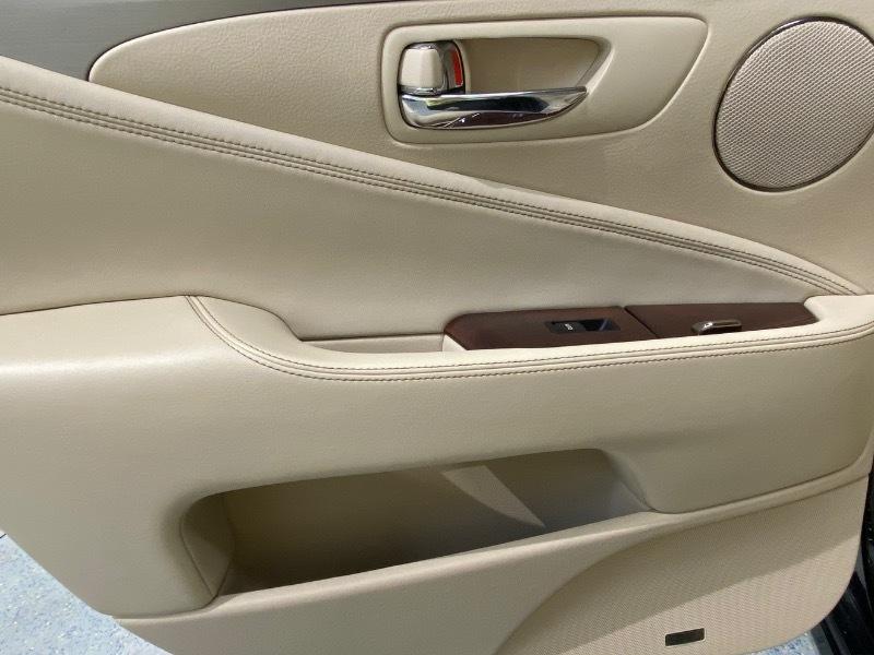 Lexus LS 460 Luxury Sedan AWD 2013