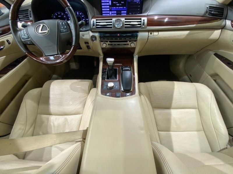 Lexus LS 460 Luxury Sedan AWD 2013